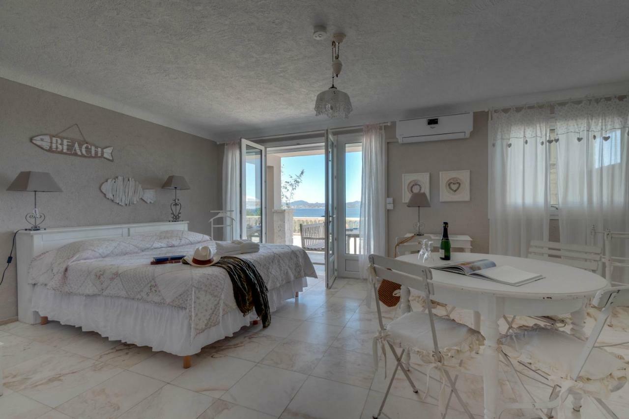 Mer Du Mer Roquebrune-sur-Argens Exterior photo